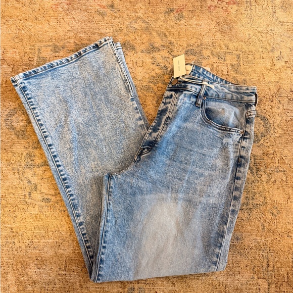 Gilded Intent NWT 90's Split Hem Wide Leg Stretch Jean w/ Button Fly - Picture 5 of 8